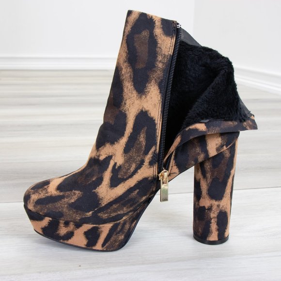 Leopard animal print platform ankle booties - Picture 11 of 11